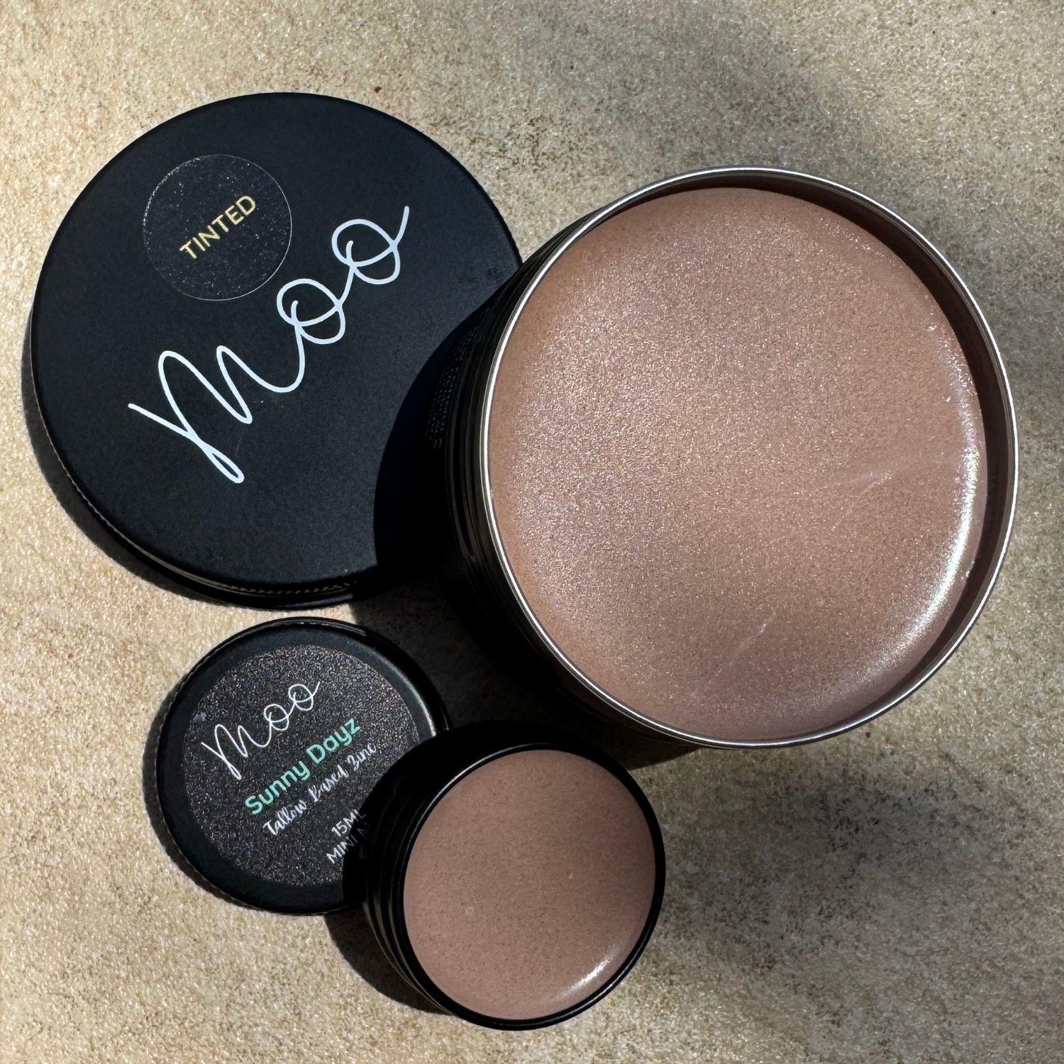 Tinted Sunny Dayz tallow sun cream made with grass-fed beef tallow and non-nano zinc, offering natural sun protection with a subtle tint while nourishing the skin without chemical filters